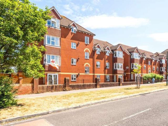 Flat for sale in Emersons Green, Kingswood