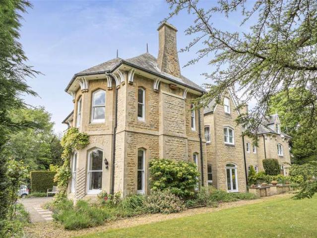 Flat for sale in Charlbury, Black Bourton