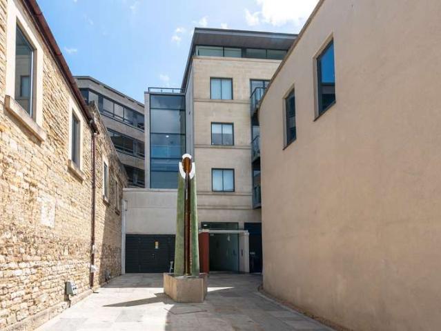 Flat for sale in The Slade, Oxfordshire