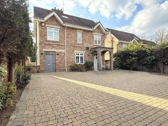 Flat for rent in Barnet, London Borough of Barnet