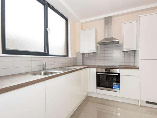 Flat for rent in Walton, Aylesbury