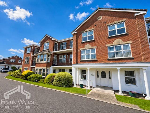 Flat for sale in Lytham, Lancashire