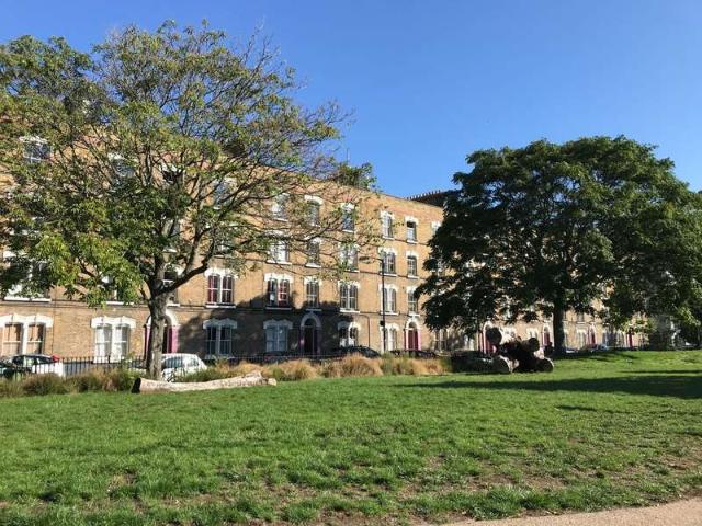 Flat for sale in Elephant and Castle, Greater London
