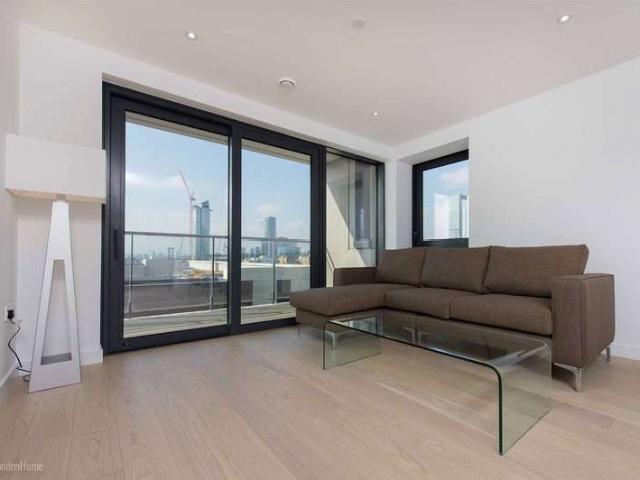 Flat for sale in Blackwall, Greater London