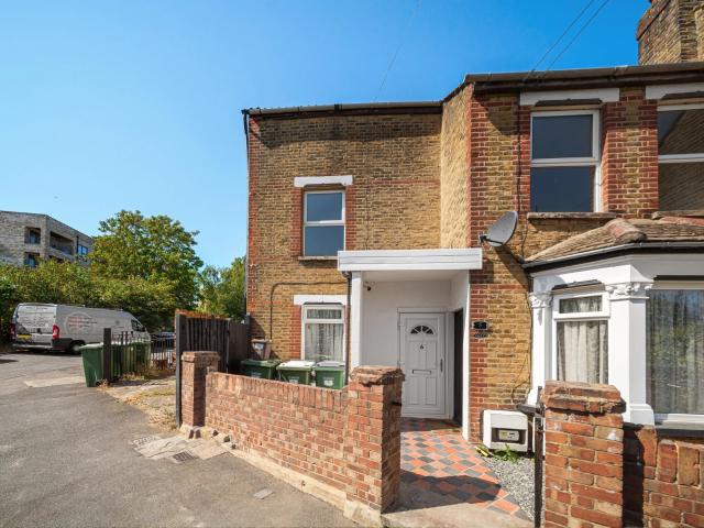 Apartment for rent in London Borough of Bexley, Greater London
