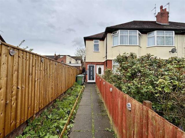 Flat for sale in Egremont, Liscard