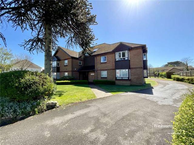 Flat for sale in Highcliffe