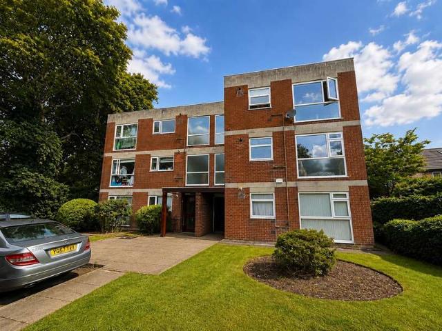 Flat for sale in Trafford Park, Greater Manchester
