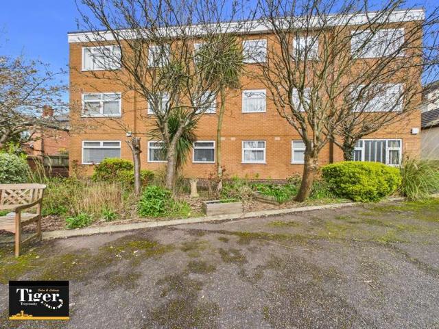 Flat for sale in Revoe, Blackpool