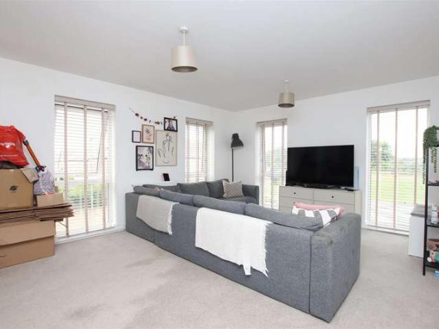 Flat for rent in Fox Hill, Dulcote