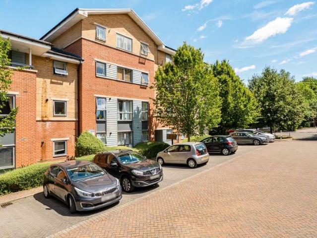 Flat for sale in St James, Sandown Park