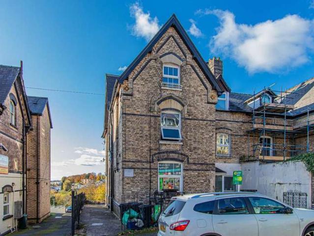 Flat for rent in St. Woolos, Newport
