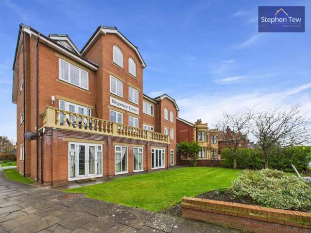 Flat for sale in Layton, Blackpool