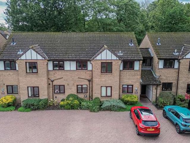 Flat for sale in Dudlow's Green, Appleton