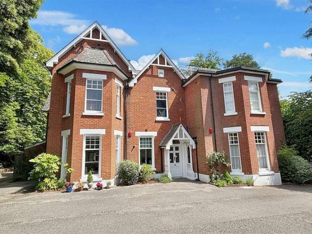 Flat for sale in St Johns, Wimborne