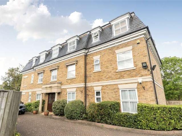 Flat for sale in London Borough of Enfield, Greater London