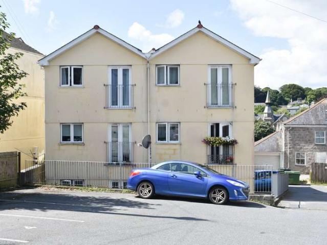 Flat for sale in Mount Ambrose, Cornwall