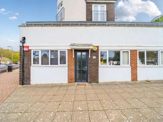 Flat for sale in Spring Vale, Hampshire