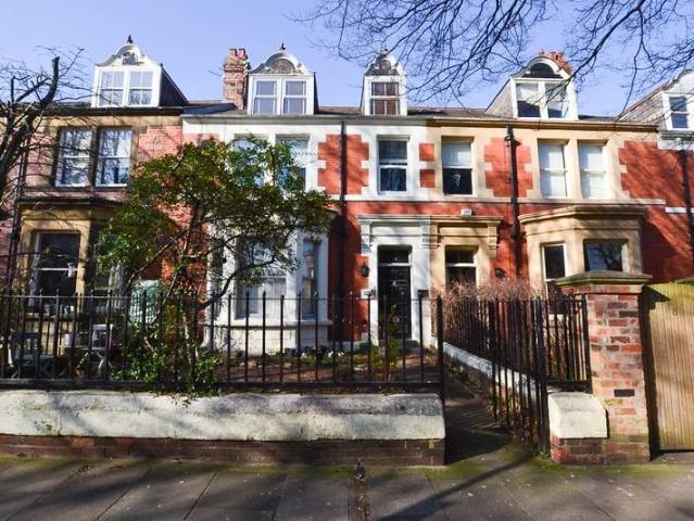 Flat for rent in Gosforth, Tyne And Wear