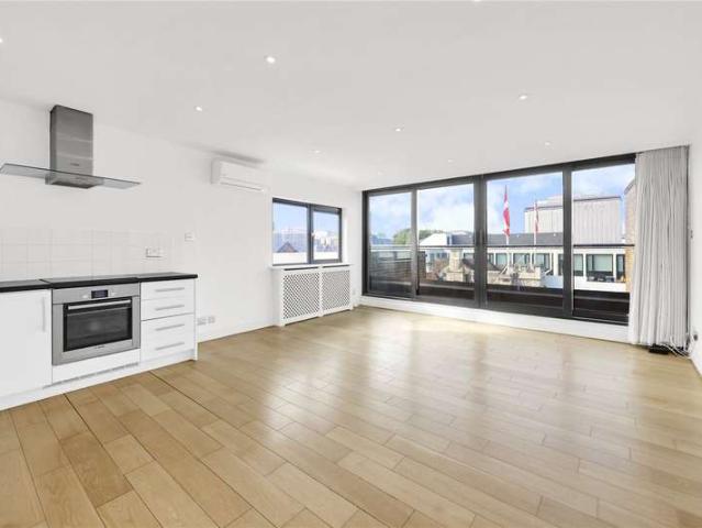 Flat for sale in Clerkenwell, Greater London