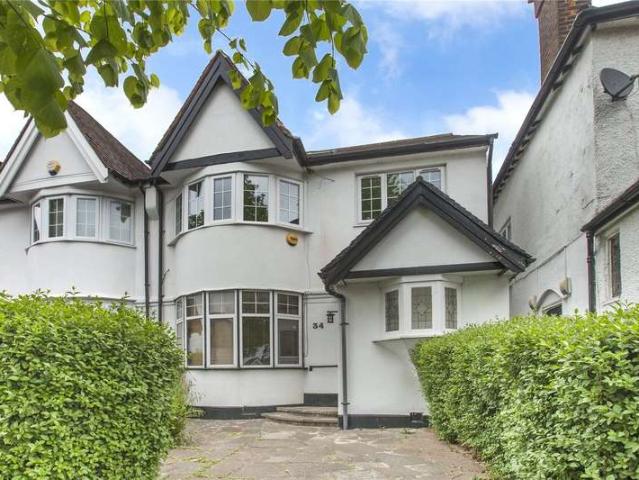 Flat for sale in London Borough of Barnet, Greater London