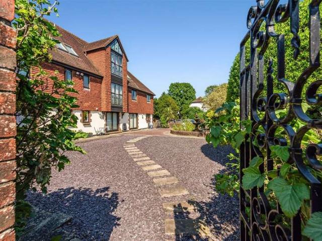 Flat for sale in Boxgrove, Littlecote