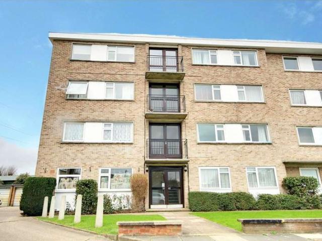 Flat for sale in Greater London