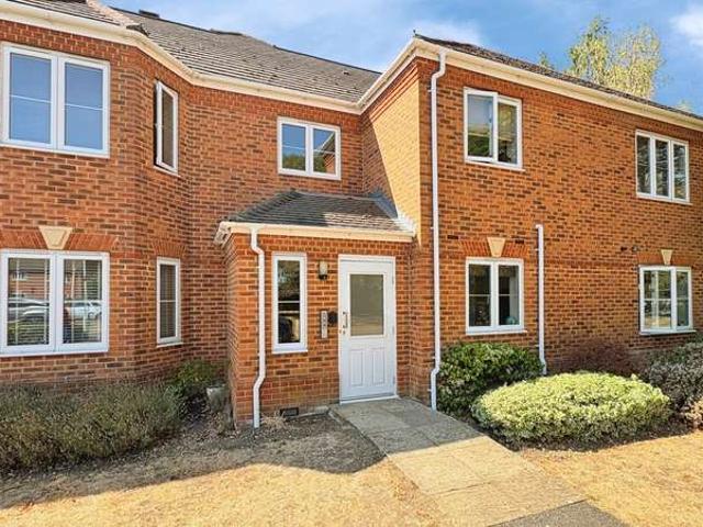 Flat for rent in Earley