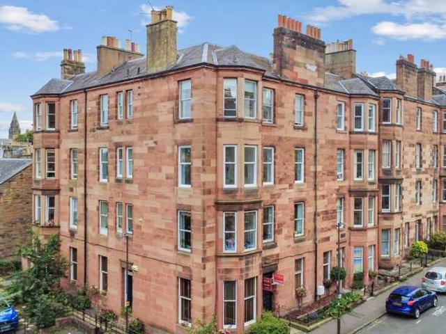 Flat for sale in Bruntsfield, Scotland