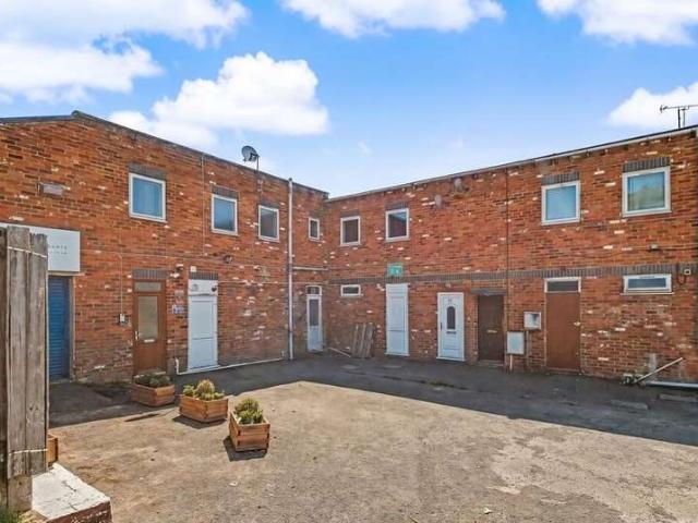 Flat for sale in Berrick Salome, Oxfordshire