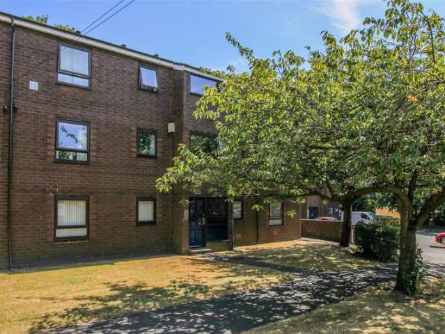 Flat for sale in Gawthorpe, Wakefield