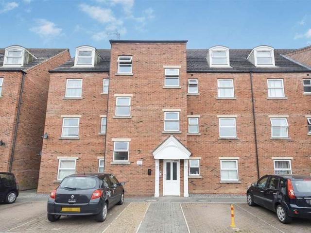 Flat for sale in Lincoln, St Catherines