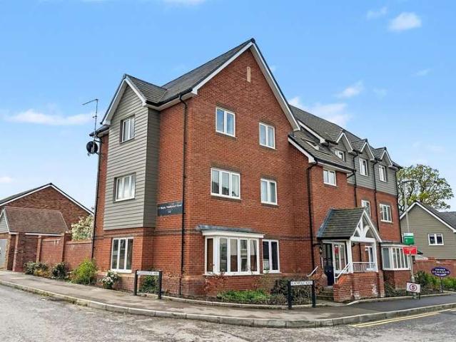 Flat for sale in Verwood, East Dorset