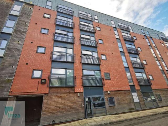 Flat for rent in Bootle, Sefton
