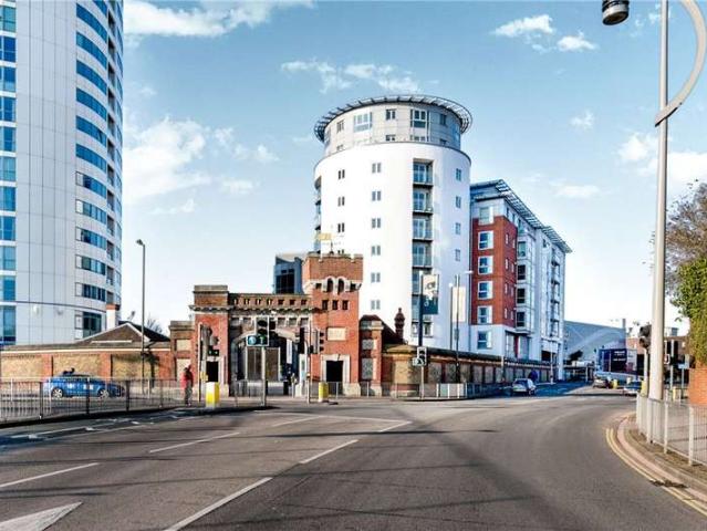 Flat for sale in Portsea, City Of Portsmouth