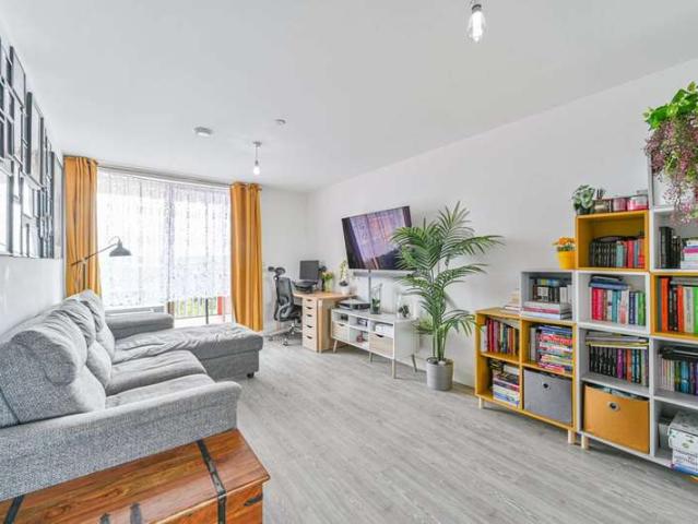 Flat for sale in Thamesmead, Royal Borough of Greenwich