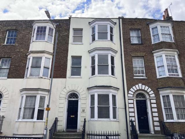Flat for rent in Margate Old Town, Acol