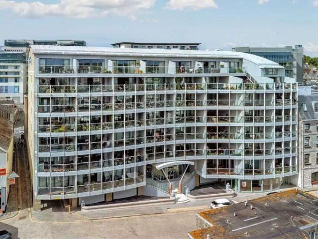 Flat for sale in Barbican, Mount Wise
