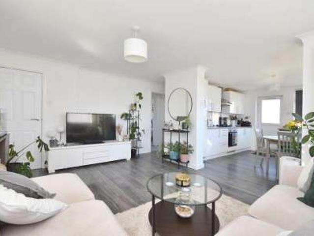Flat for sale in Bishopsworth, Bristol