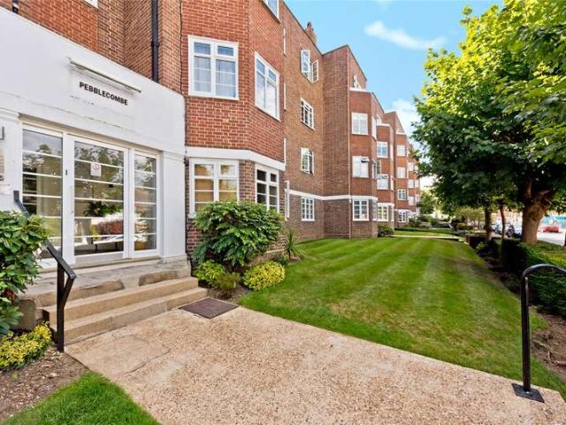Flat for sale in Royal Borough of Kingston upon Thames, Greater London