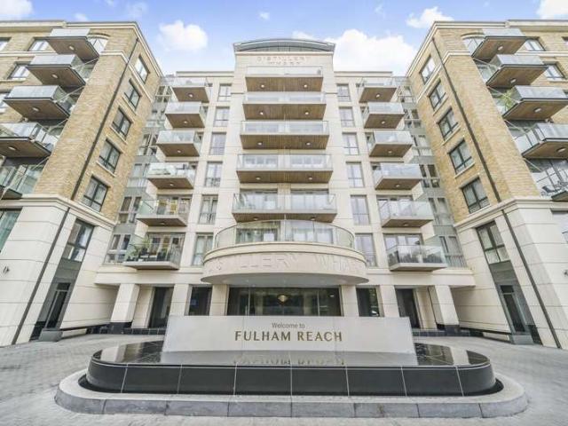 Flat for sale in Hammersmith, Greater London