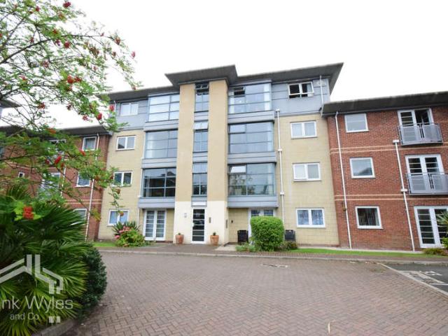 Flat for sale in Fairhaven, Fylde