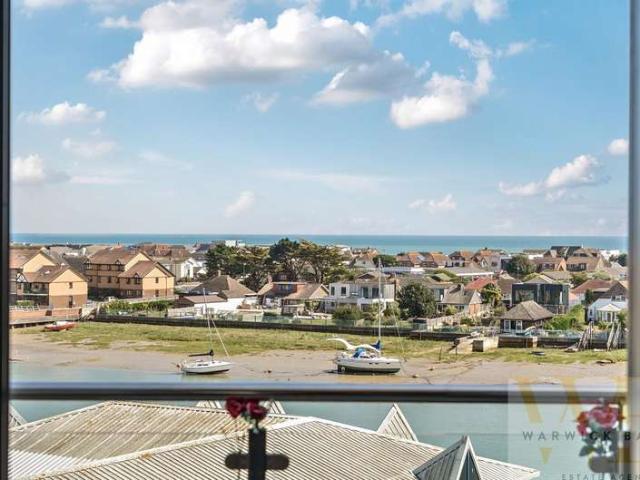 Flat for sale in Fishersgate, West Sussex