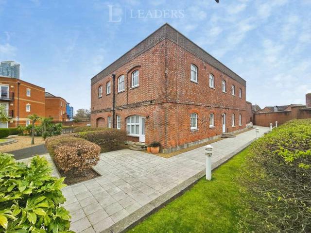Flat for sale in Old Portsmouth, City Of Portsmouth