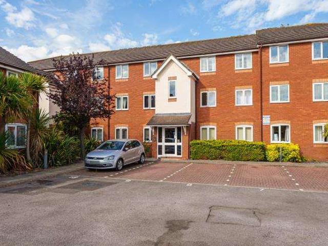 Flat for sale in Clewer Village, Windsor