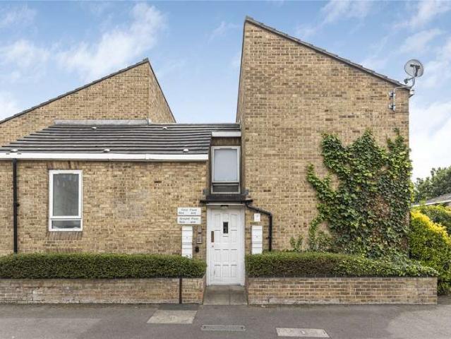Flat for sale in West Ham, Greater London