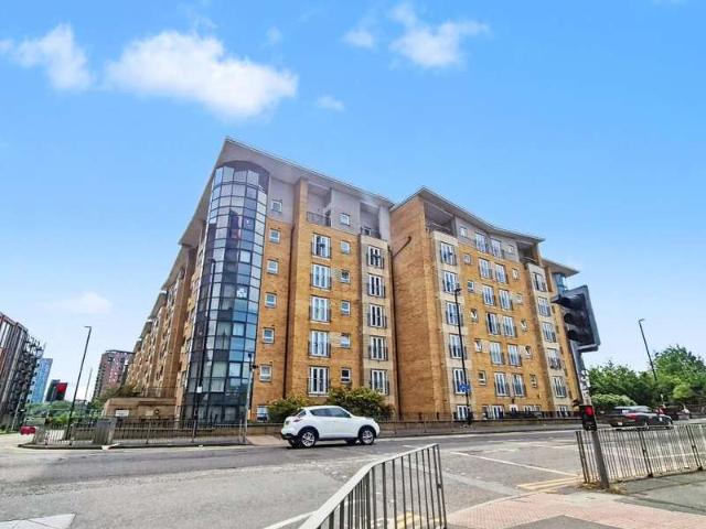 Flat for sale in Ordsall, Salford