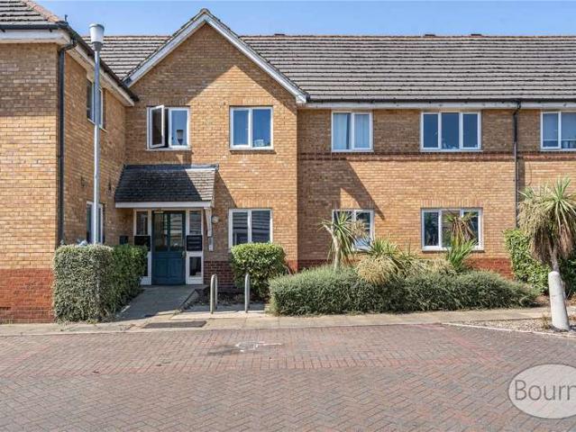 Flat for sale in Slyfield, Westborough