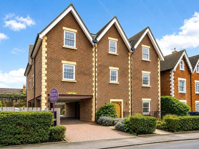 Flat for sale in Charlotteville, Westborough