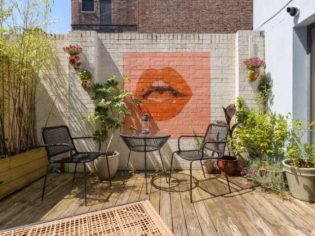 Flat for sale in Feckenham, City Of Bristol